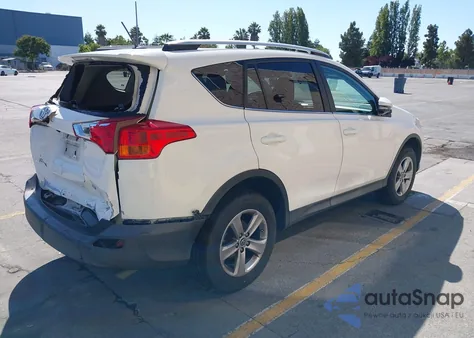 2015 Toyota Rav4 Xle z USA, uszkodzony, nr VIN 2T3WFREVXFW189293